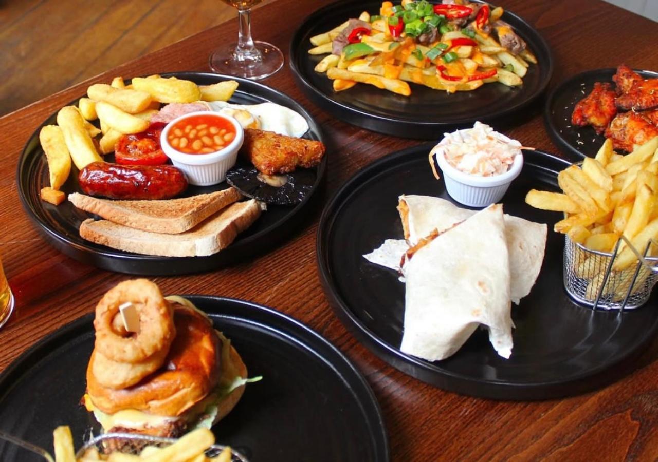 อารีนา แบลก ไลออน Bed & Breakfast ซัลฟอร์ด ภายนอก รูปภาพ